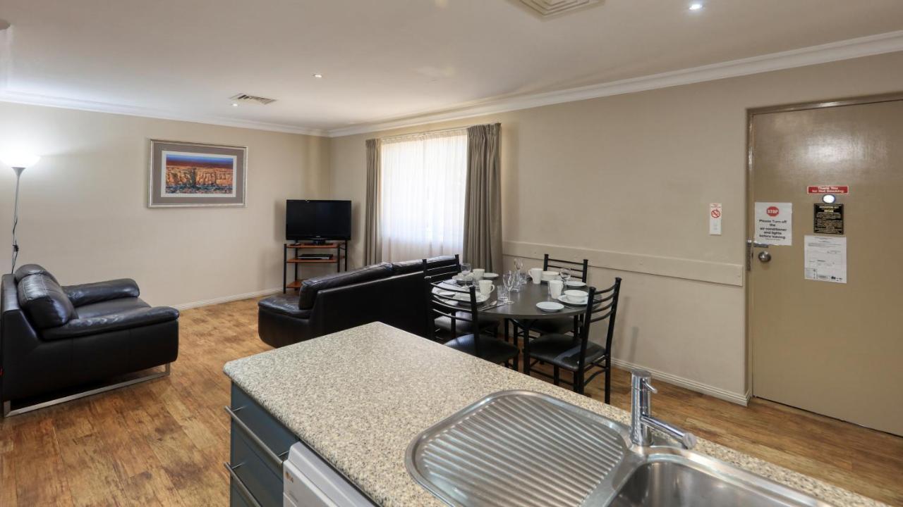 Edward Parry Motel And Apartments Tamworth Exterior foto